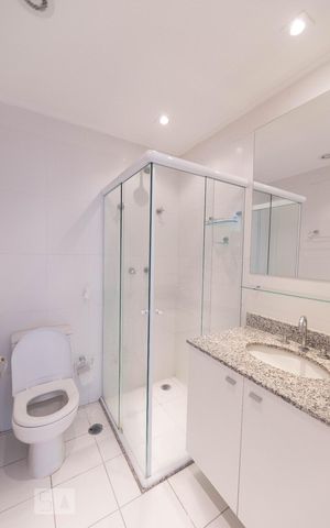 Apartamento à venda com 70m², 2 quartos e 1 vaga Apartamento à venda com 70m², 2 quartos e 1 vagaBanheiro Social