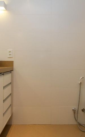 Apartamento à venda com 350m², 4 quartos e 2 vagas Apartamento à venda com 350m², 4 quartos e 2 vagasBanheiro 3