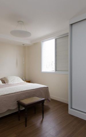 Apartamento à venda com 350m², 4 quartos e 2 vagas Apartamento à venda com 350m², 4 quartos e 2 vagasQuarto 1 - Suíte