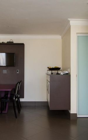 Apartamento à venda com 350m², 4 quartos e 2 vagas Apartamento à venda com 350m², 4 quartos e 2 vagasCozinha