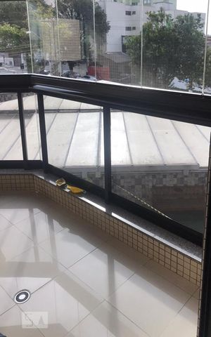 Apartamento à venda com 210m², 4 quartos e 4 vagas Apartamento à venda com 210m², 4 quartos e 4 vagasVarabda