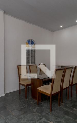 Casa à venda com 300m², 4 quartos e 2 vagasSala