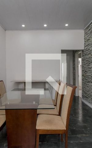 Casa à venda com 300m², 4 quartos e 2 vagasSala