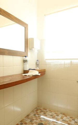 Casa para alugar com 180m², 3 quartos e 1 vagaBanheiro