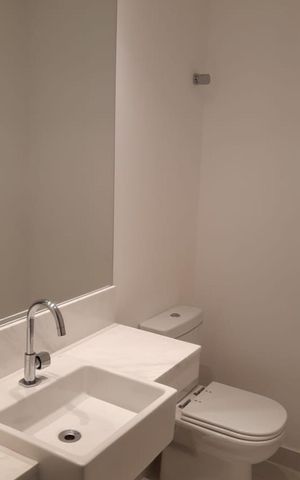 Apartamento à venda com 151m², 3 quartos e 3 vagas Apartamento à venda com 151m², 3 quartos e 3 vagasLavabo
