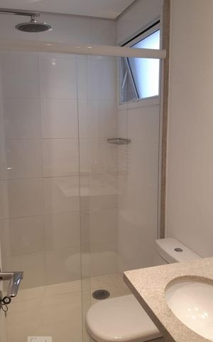 Apartamento à venda com 151m², 3 quartos e 3 vagas Apartamento à venda com 151m², 3 quartos e 3 vagasBanheiro da suíte 2