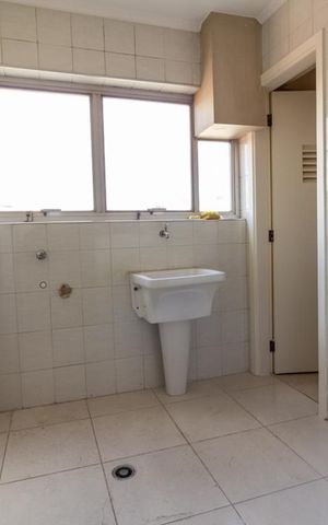 Apartamento à venda com 140m², 4 quartos e 2 vagasÁrea de Serviço