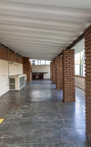 Apartamento à venda com 140m², 4 quartos e 2 vagasChurrasqueira