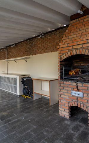 Apartamento à venda com 140m², 4 quartos e 2 vagasChurrasqueira