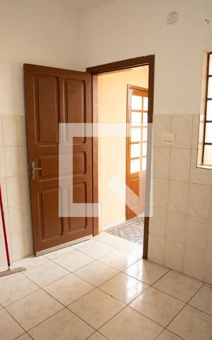 Casa para alugar com 70m², 1 quarto e 1 vaga Casa para alugar com 70m², 1 quarto e 1 vagaCozinha