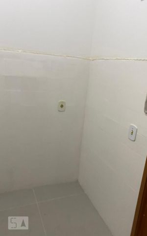 Apartamento para alugar com 78m², 2 quartos e sem vaga Apartamento para alugar com 78m², 2 quartos e sem vagaCozinha