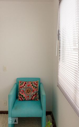Apartamento à venda com 205m², 4 quartos e 2 vagasÁrea de Serviço (Quarto)