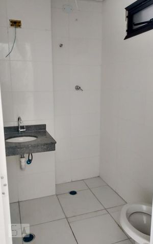 Studio à venda com 28m², 1 quarto e sem vaga Studio à venda com 28m², 1 quarto e sem vagaBanheiro