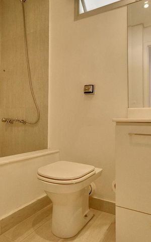 Apartamento à venda com 240m², 3 quartos e 2 vagasBanheiro