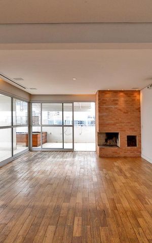 Apartamento à venda com 240m², 3 quartos e 2 vagasSala