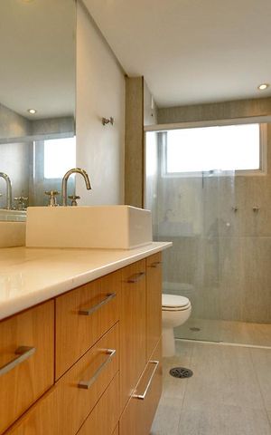Apartamento à venda com 240m², 3 quartos e 2 vagasBanheiro da Suíte