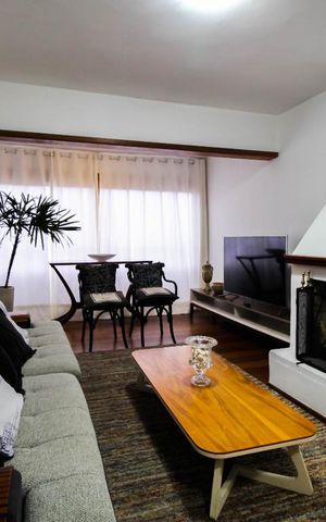 Apartamento à venda com 169m², 2 quartos e 1 vaga Apartamento à venda com 169m², 2 quartos e 1 vagaSala