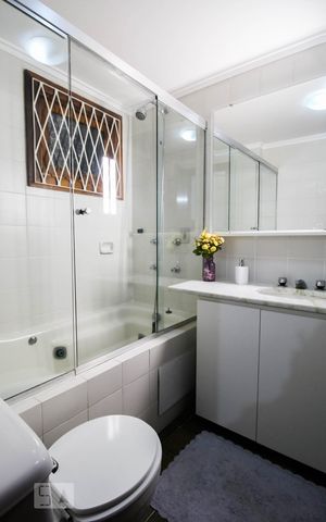 Apartamento à venda com 169m², 2 quartos e 1 vaga Apartamento à venda com 169m², 2 quartos e 1 vagaBanheiro da Suíte