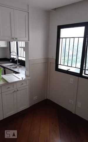 Apartamento à venda com 198m², 3 quartos e 3 vagasCopa