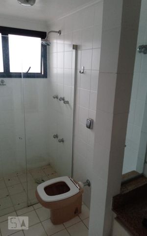Apartamento à venda com 198m², 3 quartos e 3 vagasBanheiro
