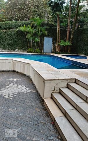 Apartamento à venda com 198m², 3 quartos e 3 vagasÁrea comum - Piscina