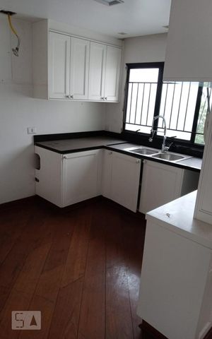 Apartamento à venda com 198m², 3 quartos e 3 vagasCozinha