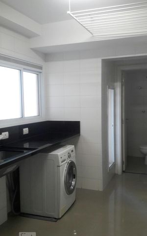 Apartamento à venda com 202m², 3 quartos e 4 vagas Apartamento à venda com 202m², 3 quartos e 4 vagasÁrea de Serviço