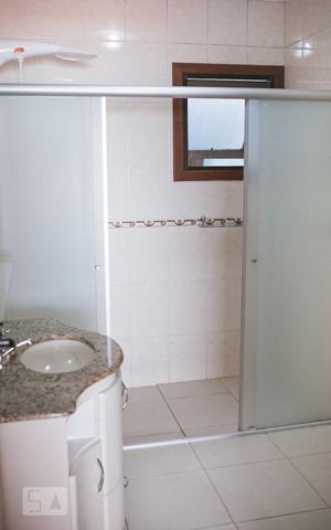 Casa para alugar com 265m², 4 quartos e 3 vagasBanheiro da Suíte 1