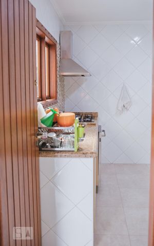 Casa para alugar com 265m², 4 quartos e 3 vagasCozinha