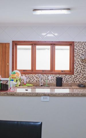 Casa para alugar com 265m², 4 quartos e 3 vagasCozinha