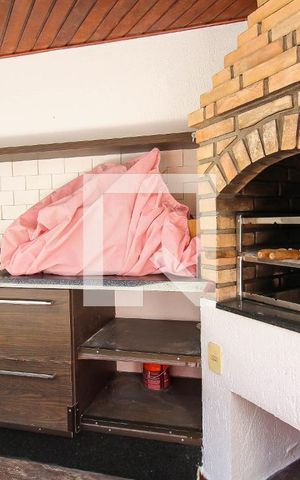 Apartamento à venda com 330m², 3 quartos e 3 vagas Apartamento à venda com 330m², 3 quartos e 3 vagasPiscina - Churrasqueira