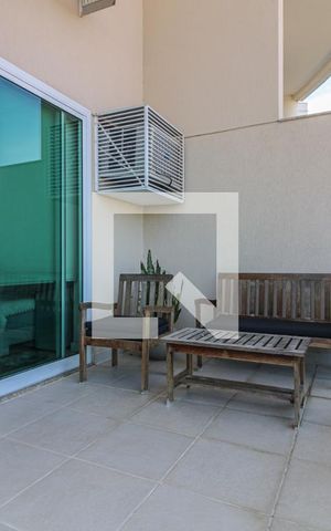 Apartamento à venda com 89m², 2 quartos e 1 vaga Apartamento à venda com 89m², 2 quartos e 1 vagaVaranda