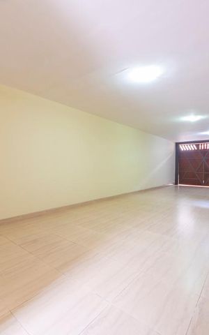 Casa para alugar com 250m², 3 quartos e 5 vagas Casa para alugar com 250m², 3 quartos e 5 vagasGaragem