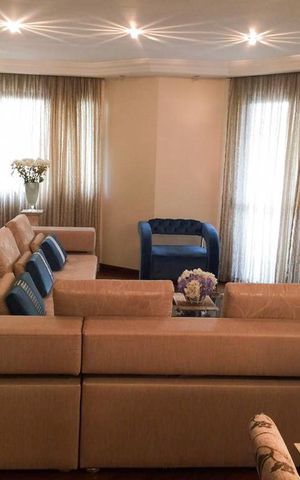 Apartamento para alugar com 197m², 3 quartos e 3 vagas Apartamento para alugar com 197m², 3 quartos e 3 vagasSala