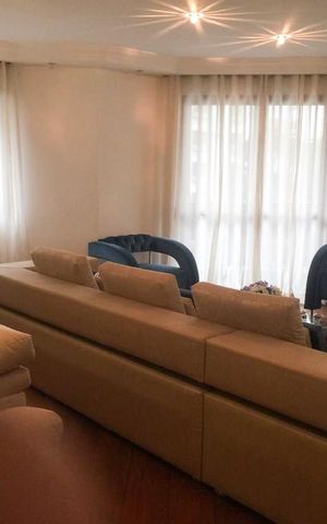Apartamento para alugar com 197m², 3 quartos e 3 vagas Apartamento para alugar com 197m², 3 quartos e 3 vagasSala