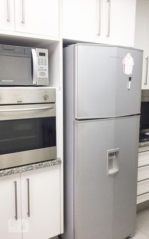 Apartamento para alugar com 197m², 3 quartos e 3 vagas Apartamento para alugar com 197m², 3 quartos e 3 vagasCozinha