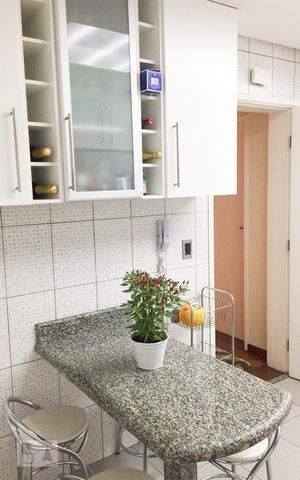 Apartamento para alugar com 197m², 3 quartos e 3 vagas Apartamento para alugar com 197m², 3 quartos e 3 vagasCozinha