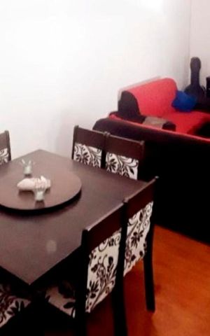 Casa à venda com 239m², 3 quartos e 3 vagas Casa à venda com 239m², 3 quartos e 3 vagasSala