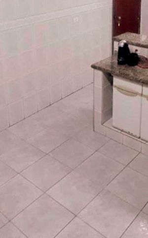 Casa à venda com 239m², 3 quartos e 3 vagas Casa à venda com 239m², 3 quartos e 3 vagasCozinha