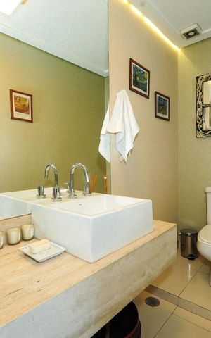 Apartamento à venda com 300m², 4 quartos e 2 vagas Apartamento à venda com 300m², 4 quartos e 2 vagasBanheiro 4