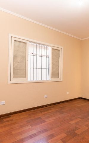 Casa à venda com 115m², 3 quartos e 3 vagas Casa à venda com 115m², 3 quartos e 3 vagasSuíte