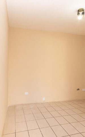 Casa à venda com 115m², 3 quartos e 3 vagas Casa à venda com 115m², 3 quartos e 3 vagasSala edícula