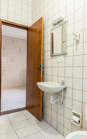 Casa à venda com 115m², 3 quartos e 3 vagas Casa à venda com 115m², 3 quartos e 3 vagasBanheiro