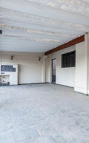 Casa à venda com 115m², 3 quartos e 3 vagas Casa à venda com 115m², 3 quartos e 3 vagasGaragem