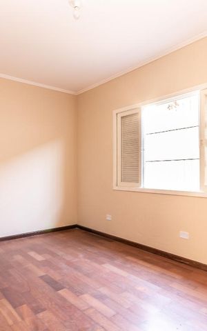 Casa à venda com 115m², 3 quartos e 3 vagas Casa à venda com 115m², 3 quartos e 3 vagasSuíte