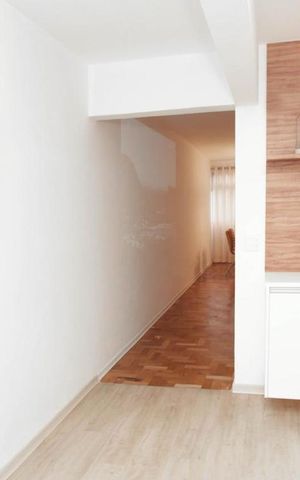 Apartamento à venda com 127m², 3 quartos e 1 vaga Apartamento à venda com 127m², 3 quartos e 1 vagaCozinha