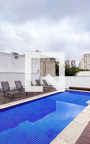 Studio para alugar com 45m², 1 quarto e 1 vaga Studio para alugar com 45m², 1 quarto e 1 vagaPiscina