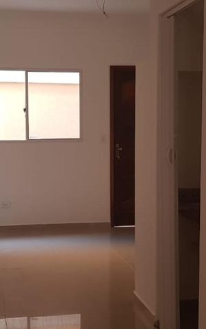 Casa de condomínio à venda com 61m², 2 quartos e 1 vaga Casa de condomínio à venda com 61m², 2 quartos e 1 vagaSala