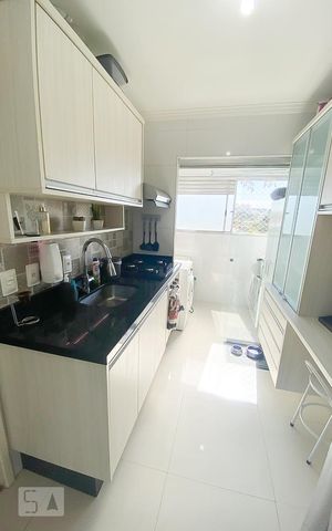 Apartamento à venda com 60m², 2 quartos e sem vaga Apartamento à venda com 60m², 2 quartos e sem vagaCozinha