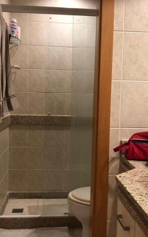 Apartamento à venda com 180m², 3 quartos e 3 vagasBanheiro da Suíte 02